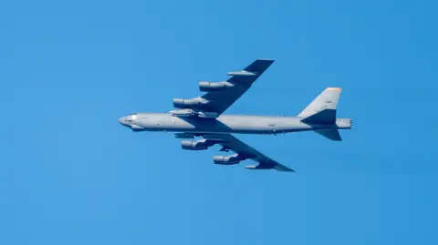 8 Killed in B-52 Bomber Crash at California Air Base