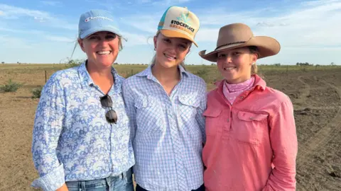 Australian Teens Grapple with Social Media Ban: A New Era of Digital Isolation