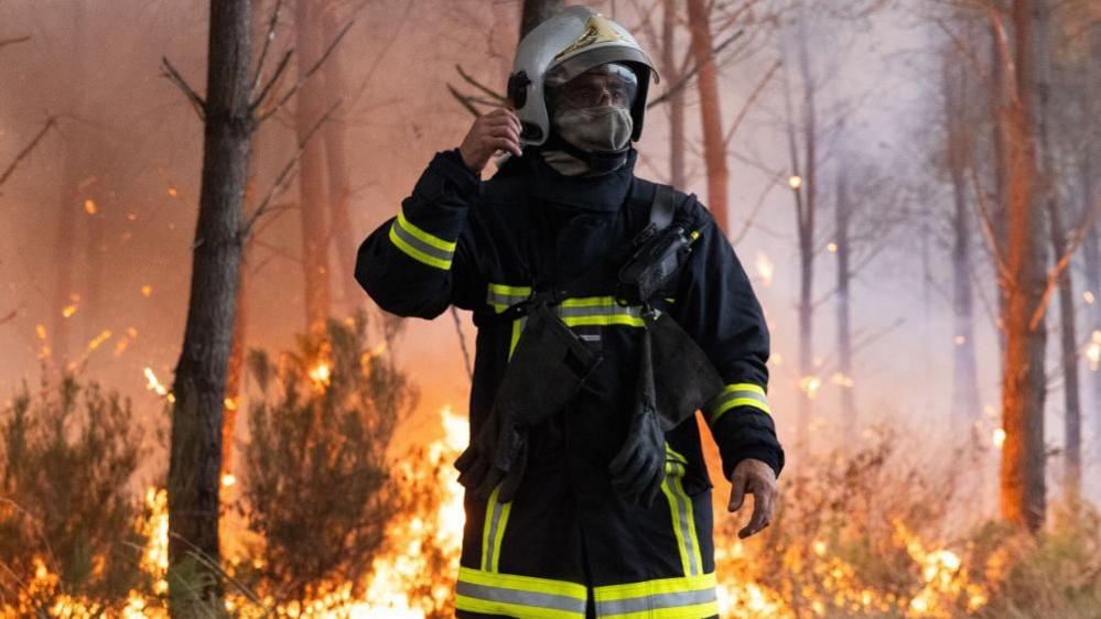 Wildfires fear over Bordeaux: 9‑mile threat sparks evacuation plans