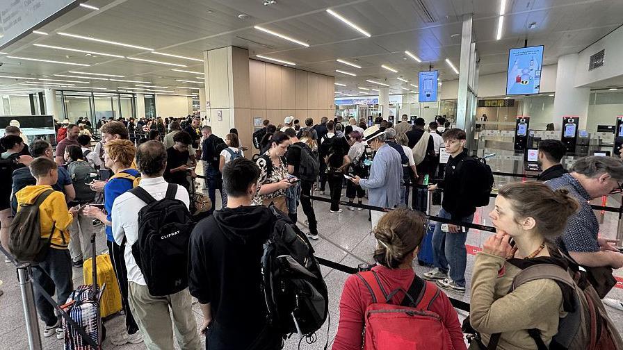 Berlin Airport's Two-Hour Border Queue Chaos