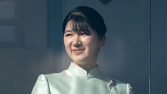 Japan loosens royal succession rules, but female emperors remain out