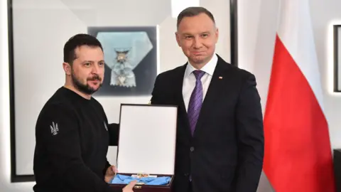 Zelensky Re-Receives Poland’s Highest Honour After Award Revoked