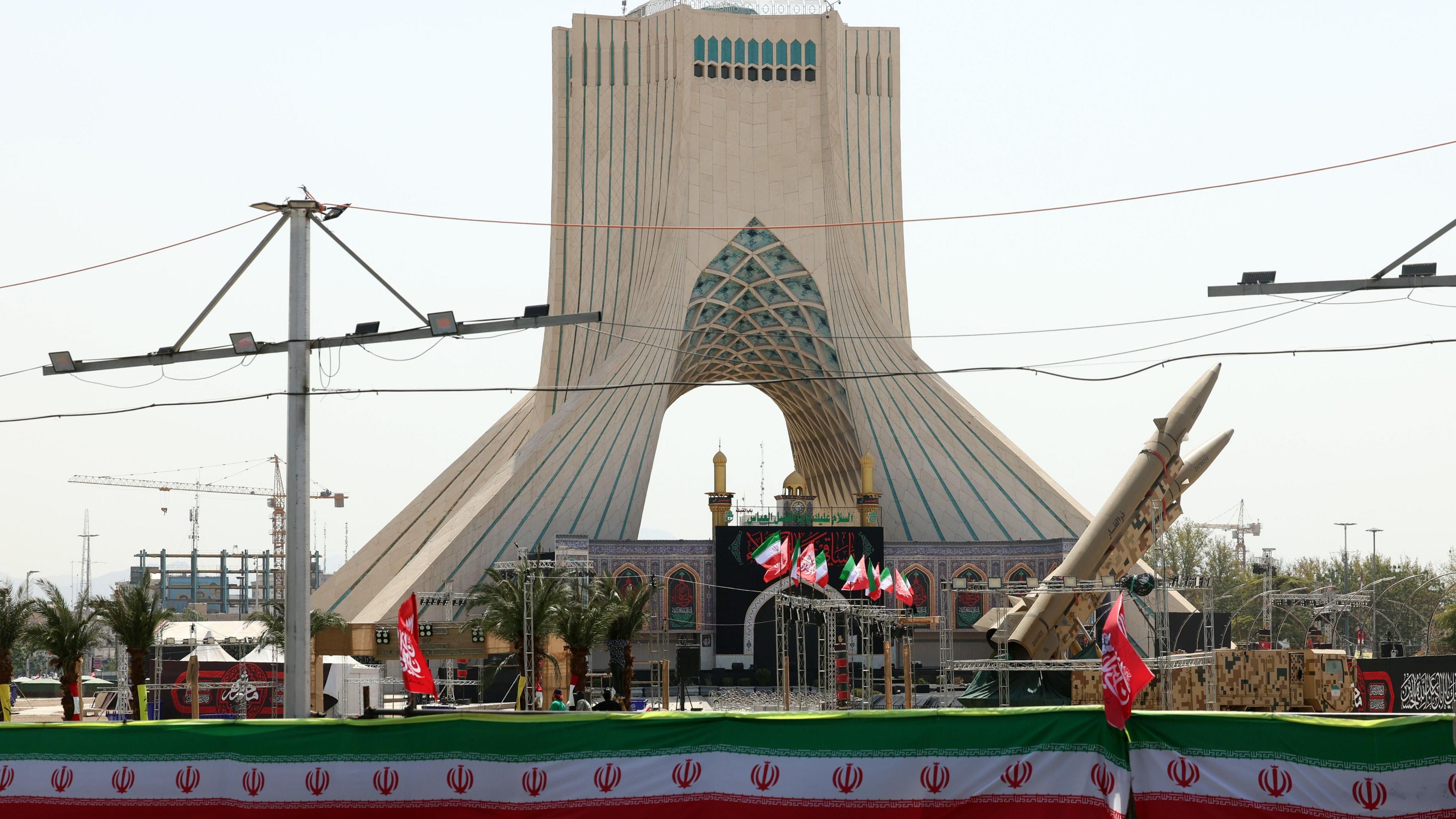 Tensions flare: Saudi air strikes, Houthis, and US tanker blockade