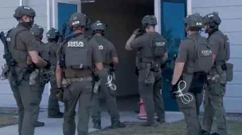 South Korea Strikes Deal to Free Detainees from Hyundai Raid in the US
