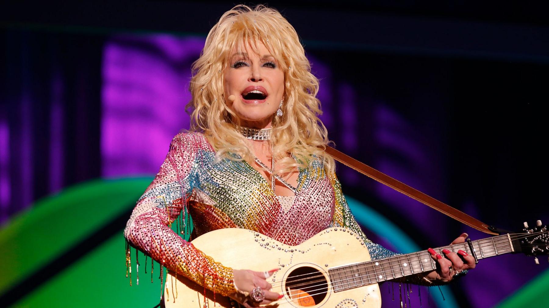 Dolly Parton’s Manager Sues Nephew for Threats and Intimidation