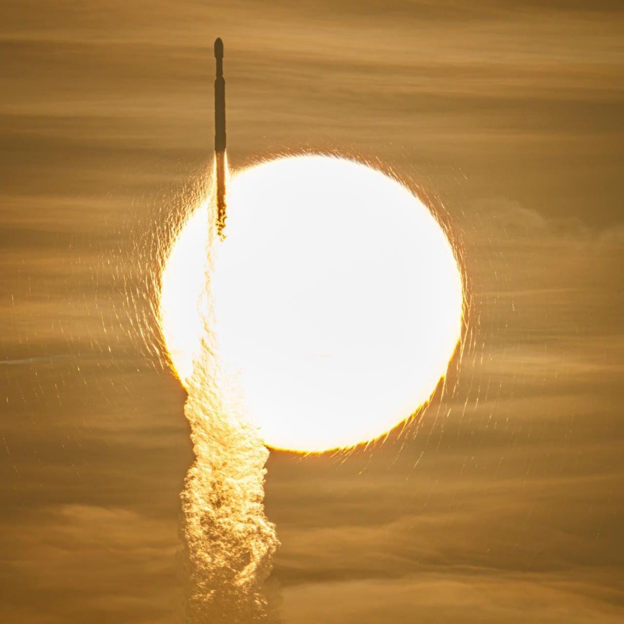 🚀 NASA’s Roman Telescope Fires Off From Kennedy Space Center, Ready to Unveil the Cosmos
