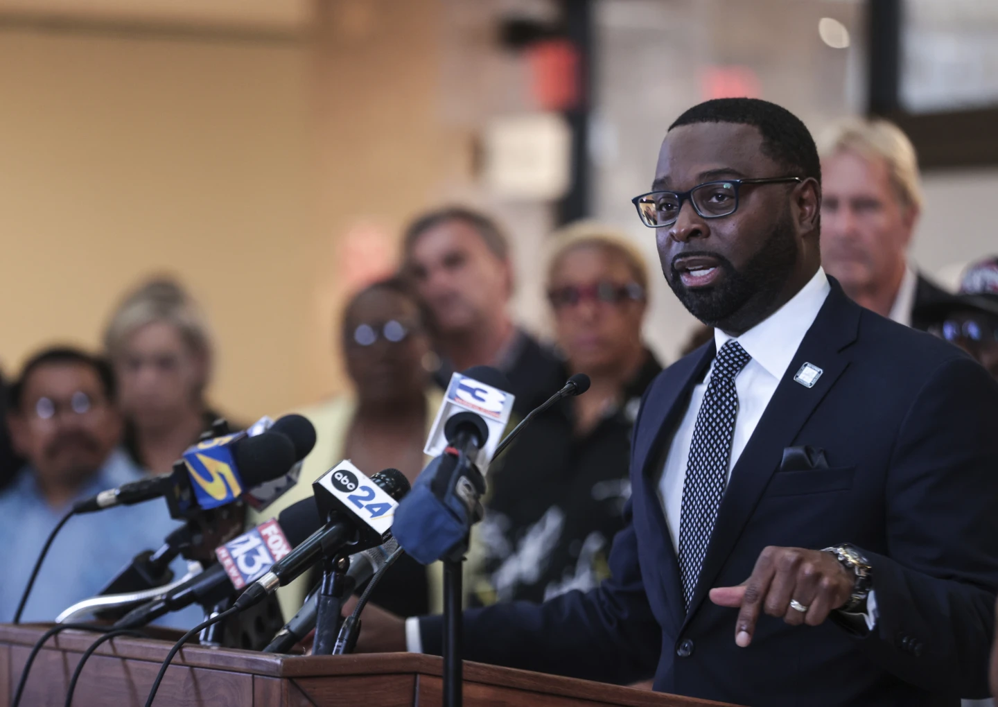 Memphis Mayor Reacts to National Guard Deployment Amid Crime Concerns