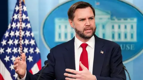 Vance Bails Out: US‑Iran Talks Hit Pause