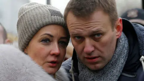 Allegations of Poisoning: Navalny's Widow Claims He Was Murdered in Prison
