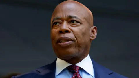 Eric Adams Withdraws From NYC Mayor Race: A Shift in Power?