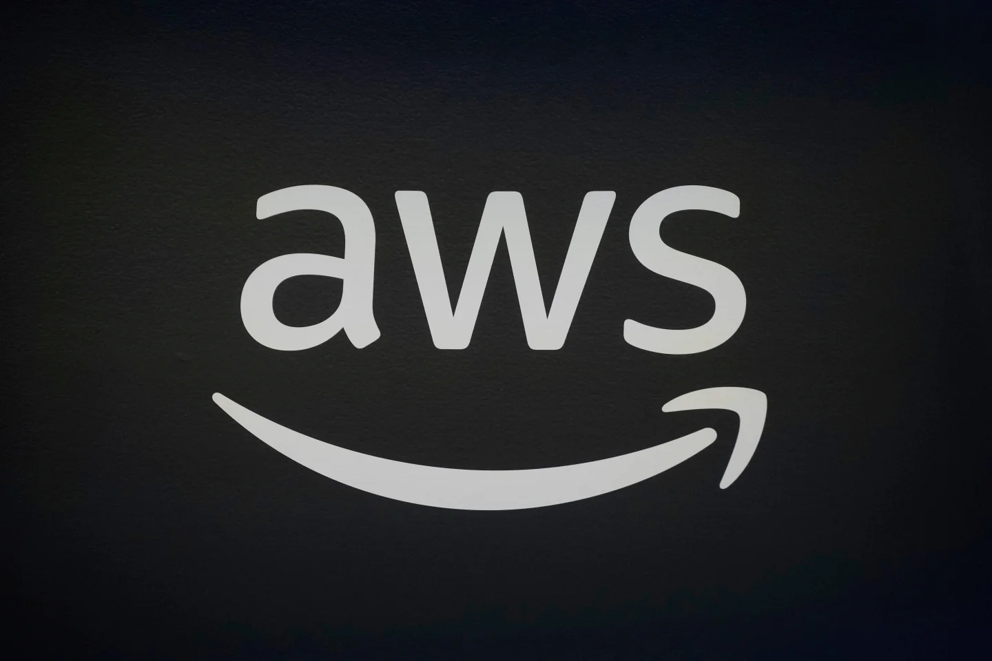 Internet Chaos: Amazon Cloud Outage Hits Beloved Apps and Games