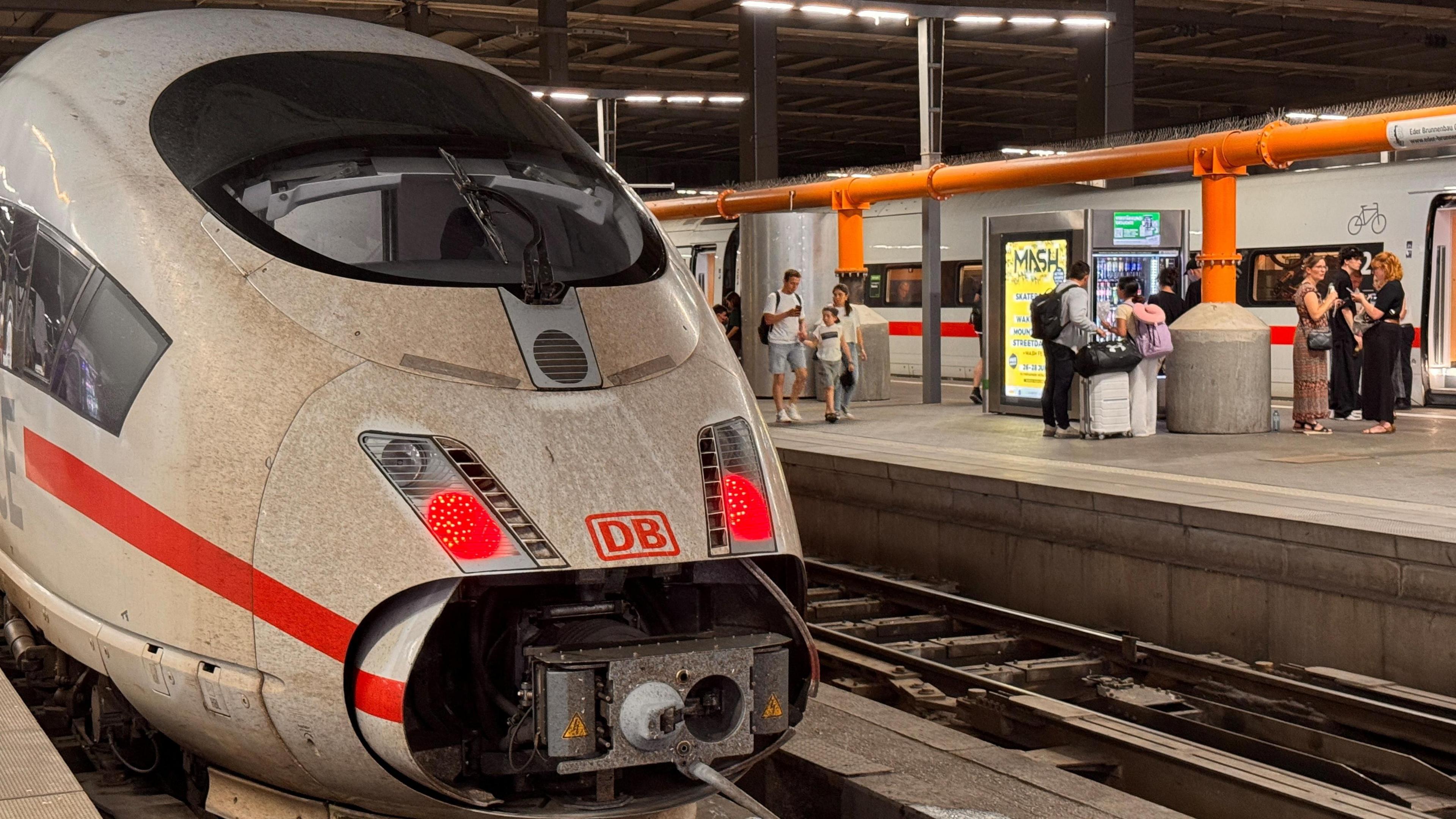 Germany’s Rail Network Stops for Hours After IT Glitch
