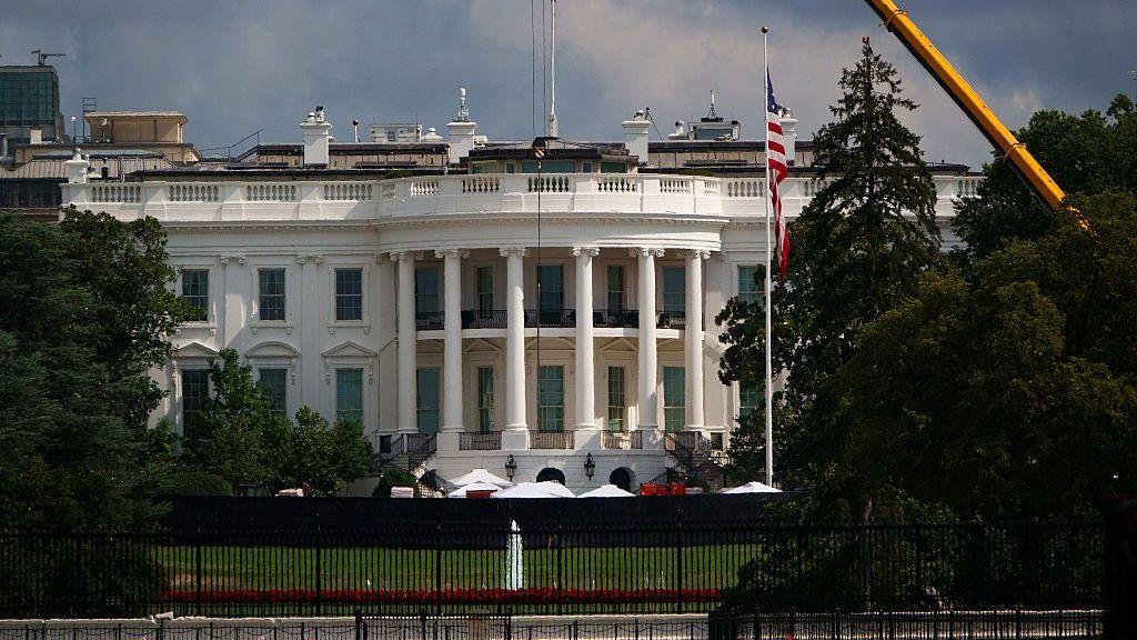 Ex-White House Teleprompter Operator Pays $172K for Trump Speech Betting