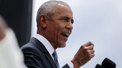 Obama’s Community Hub Opens in Chicago – A Celebration of Art, Music, and Change