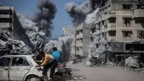 Escalating Violence: Israeli Strikes Claim Lives of Civilians in Gaza