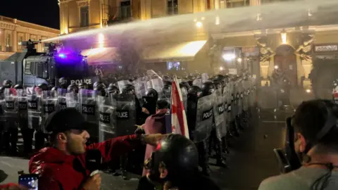 Tensions Rise as Georgian Protesters Attempt to Enter Presidential Palace
