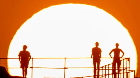 Countries Lag Behind on Climate Pledges Ahead of COP30