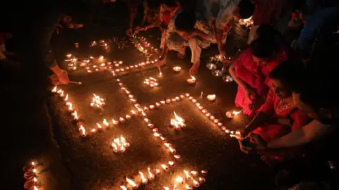 Diwali Delights: Celebrations & Environmental Challenges in India