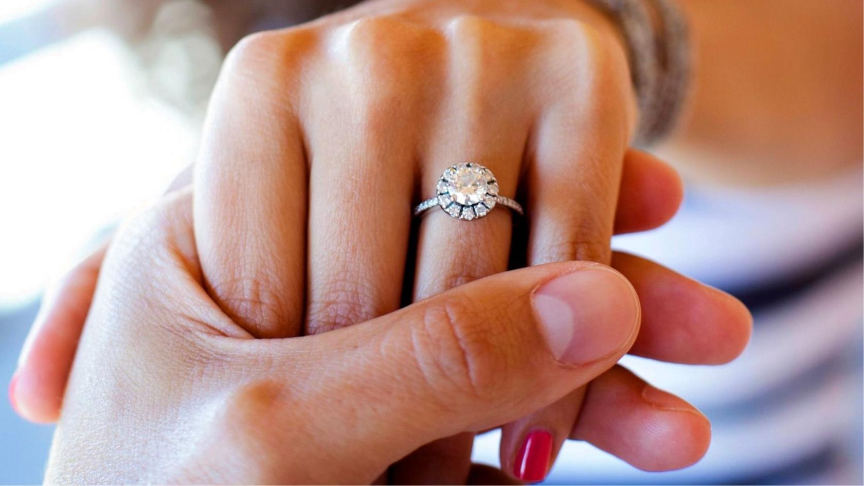 De Beers Hangs a Bill: South Africa’s Biggest Mine Closed While Lab‑Grown Diamonds Rule the Rings