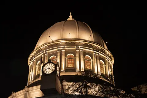 Kolkata's Night Lights: A New Shine for Heritage