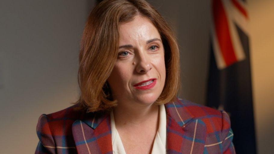 Switch Off Your Feed: Australia’s New Algorithm Control Law