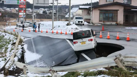Strong 7.5 Magnitude Quake Hits Japan, Injures Dozens