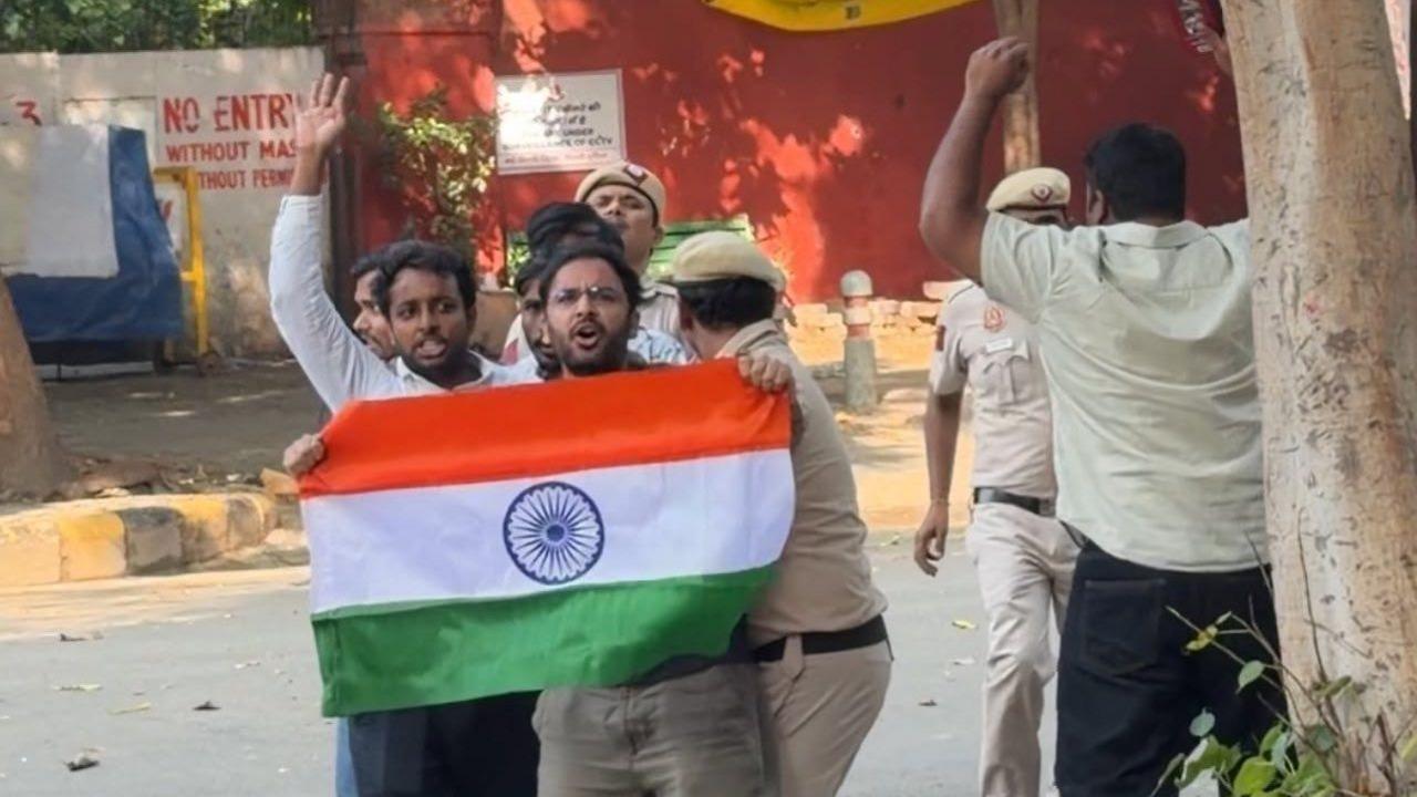 Cockroach Party Leaders Detained After Sneaking Into Delhi Protest Site