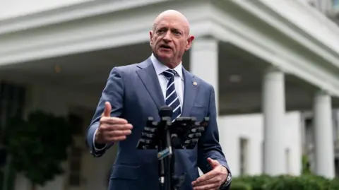 Pentagon Investigates Senator Mark Kelly Over Misconduct Allegations