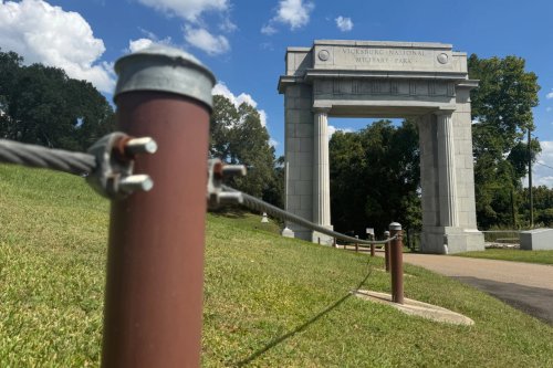 Nonprofits Step Up to Keep National Parks Open During Shutdown