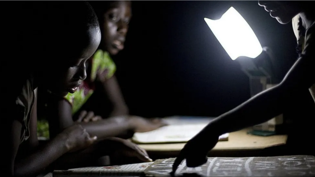 Dark Night in Ghana: Nationwide Power Outage Shocks Accra & Beyond