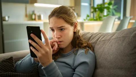 Instagram's Safety Tools for Teens Under Fire: Are They Effective?