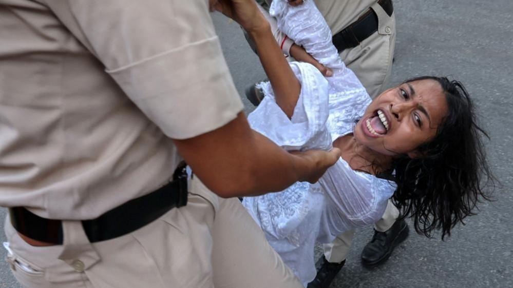 Delhi Police Accused of Sexual Harassment Amid Voter‑Roll Protests