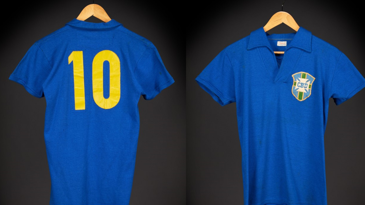 Pele’s 1958 World Cup Shirt Hits a $4.9 Million Record