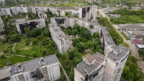Winter Warfare: How Soviet Urban Design is Hurting Ukraine Amid the Cold