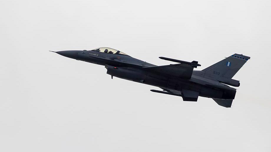Greek Fighter Jet F-16 Crash‑Lands at Busy Zakynthos Airport