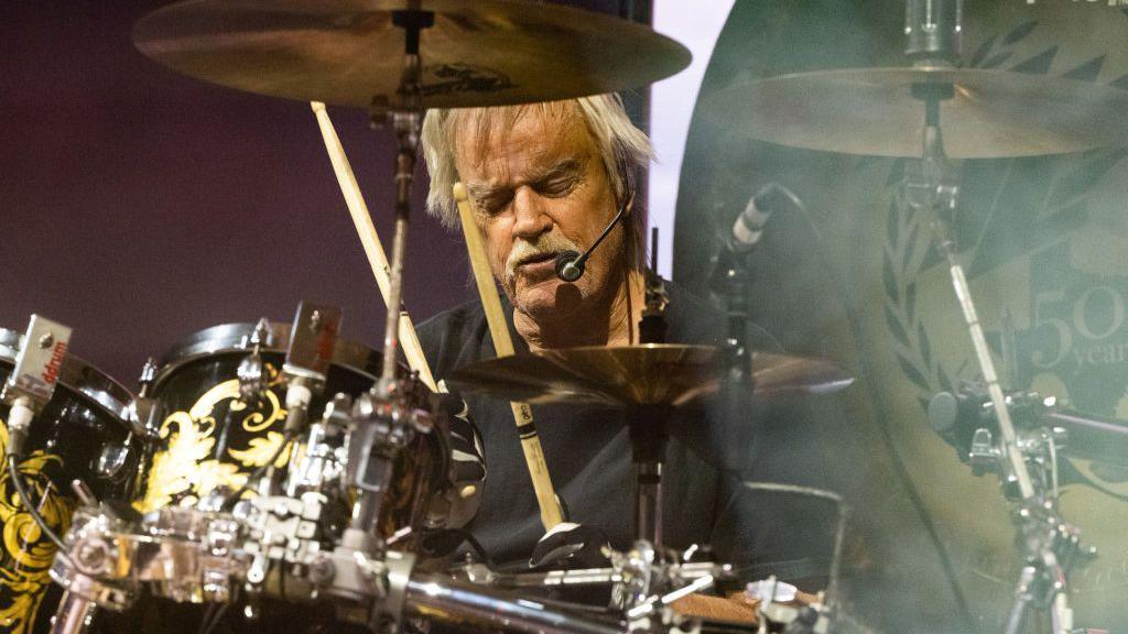 ZZ Top’s Beat Stops: Drummer Frank Beard Dies at 77
