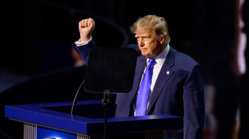 Trump Promises Every Adult $5,000 if Republicans Snap Midterm Wins