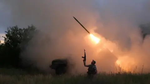 Russia’s Bold Push: How They’re Locking Down Kostyantynivka