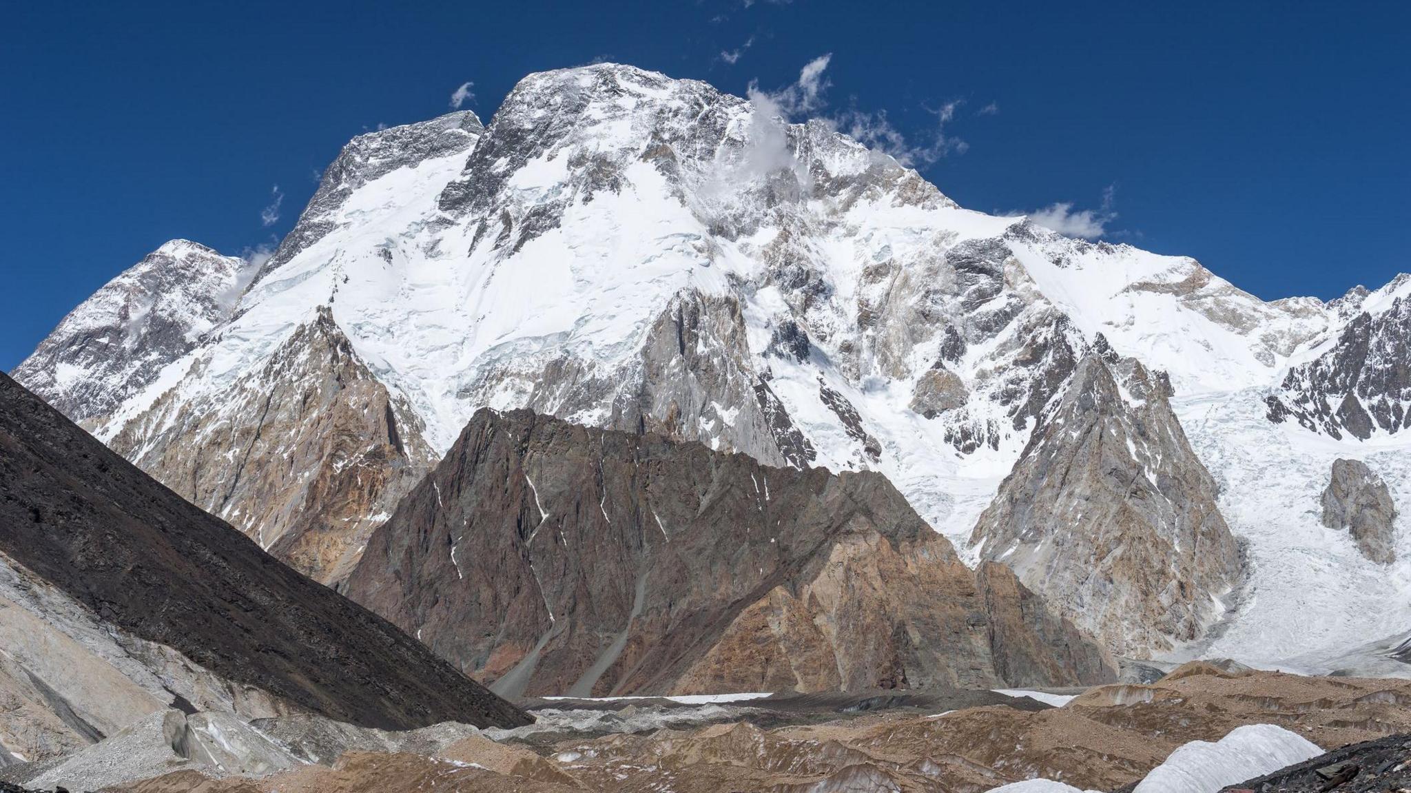 Avalanche on Broad Peak Claims US Climber Mallory Geis