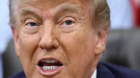 Trump's Cuba Pressure Game: Blockades, Blackouts & Bad News!