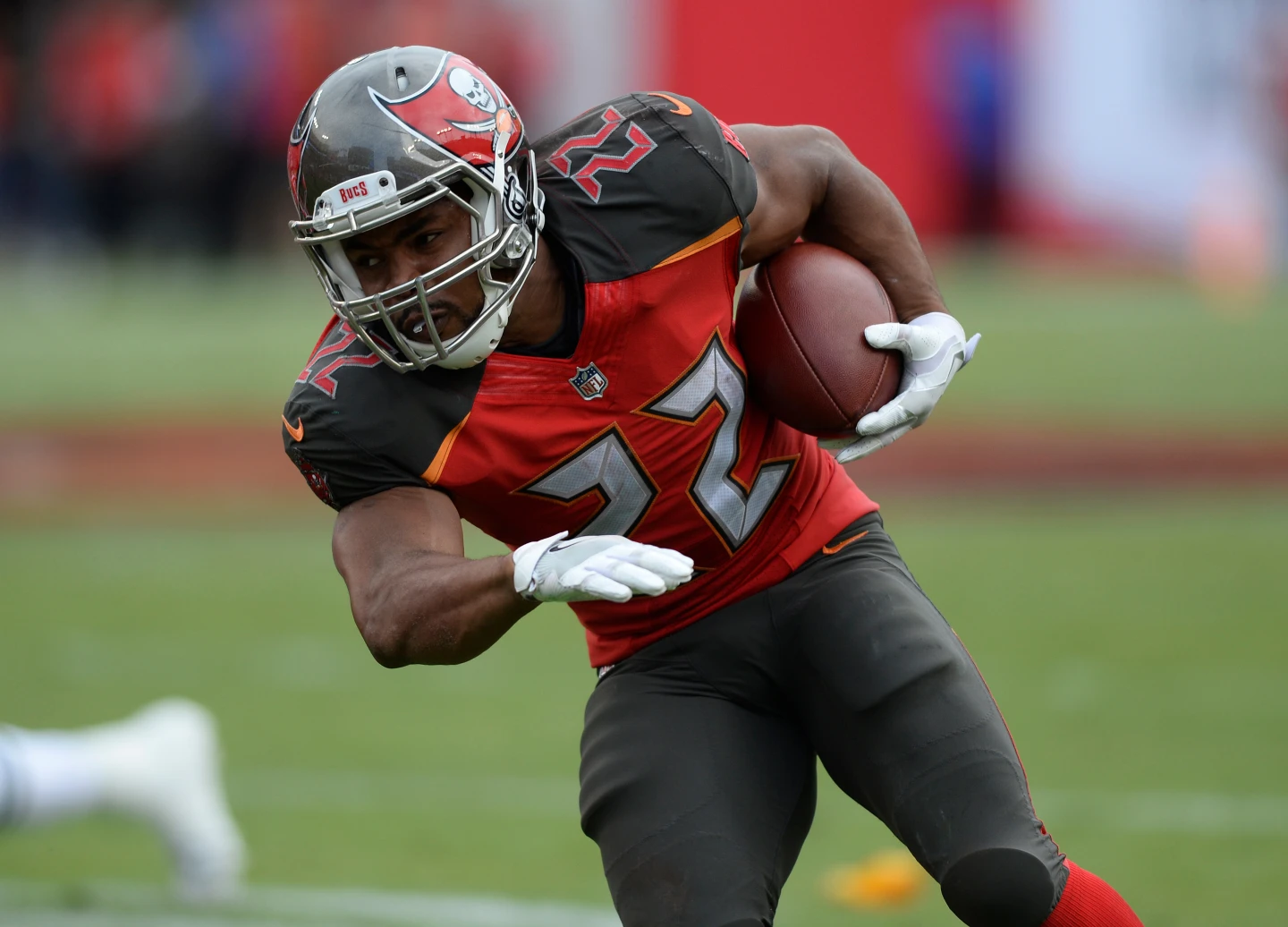 Tragic Passing of NFL Star Doug Martin