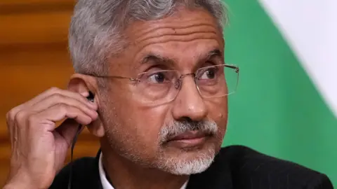 India Responds to New $100,000 H-1B Visa Fee: 'Humanitarian Consequences' Ahead