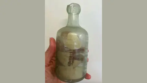 Unearthed Messages in Bottles from WWI Soldiers Bring History to Life
