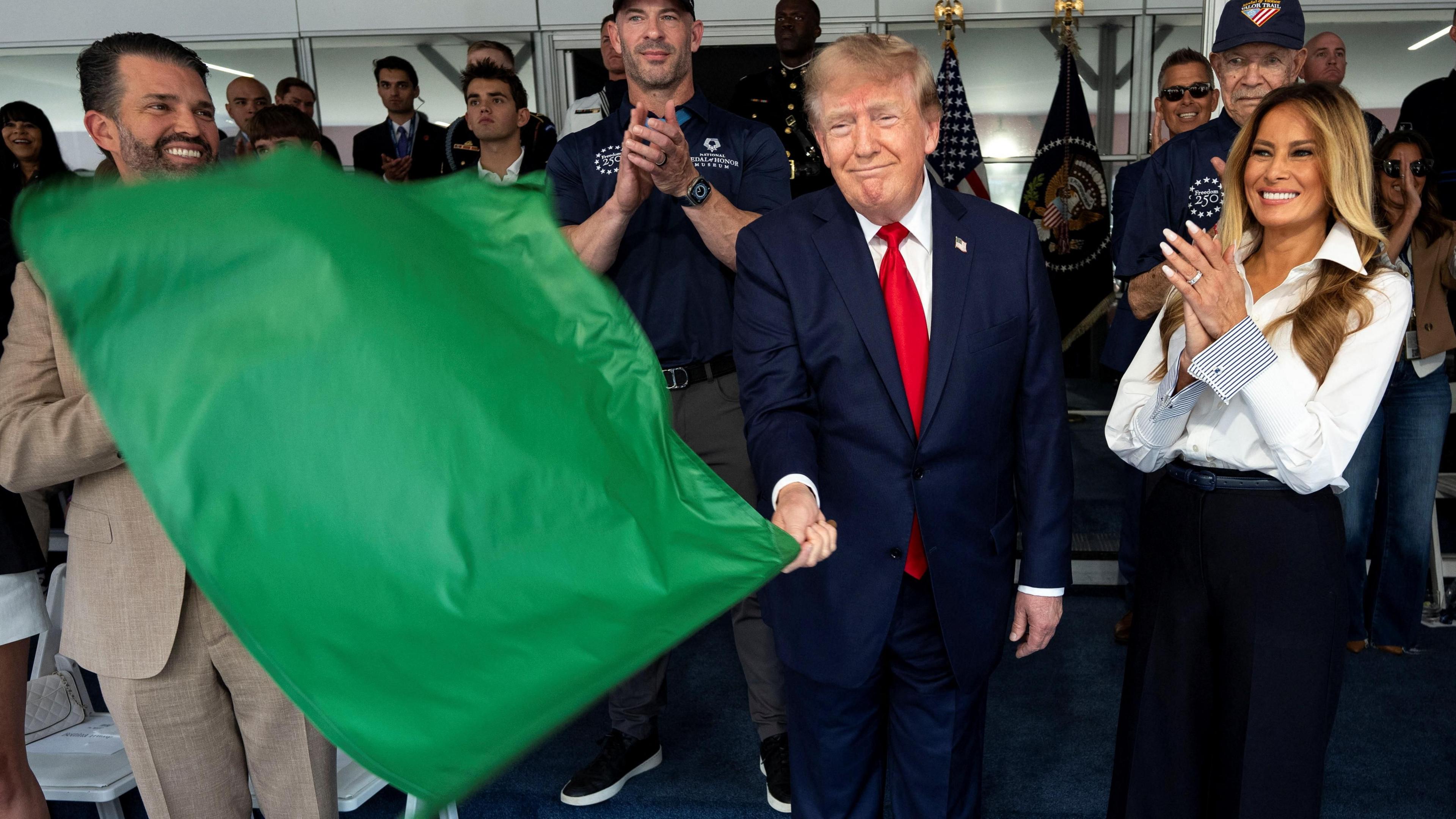 Trump’s Flag‑Waving Rally Turns Washington Into a High‑Speed Racetrack