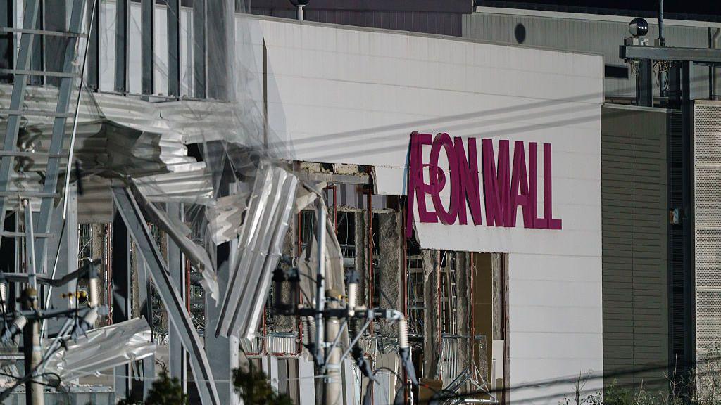 Explosion After Earthquake Claims Two Employees Who Returned for Cash