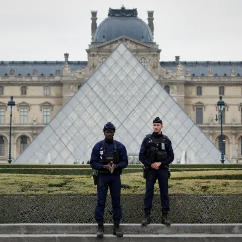 Can France Retrieve Its Priceless Crown Jewels After Daring Heist?