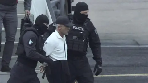 Extradition Drama: Oligarch Plahotniuc Faces Justice in Moldova