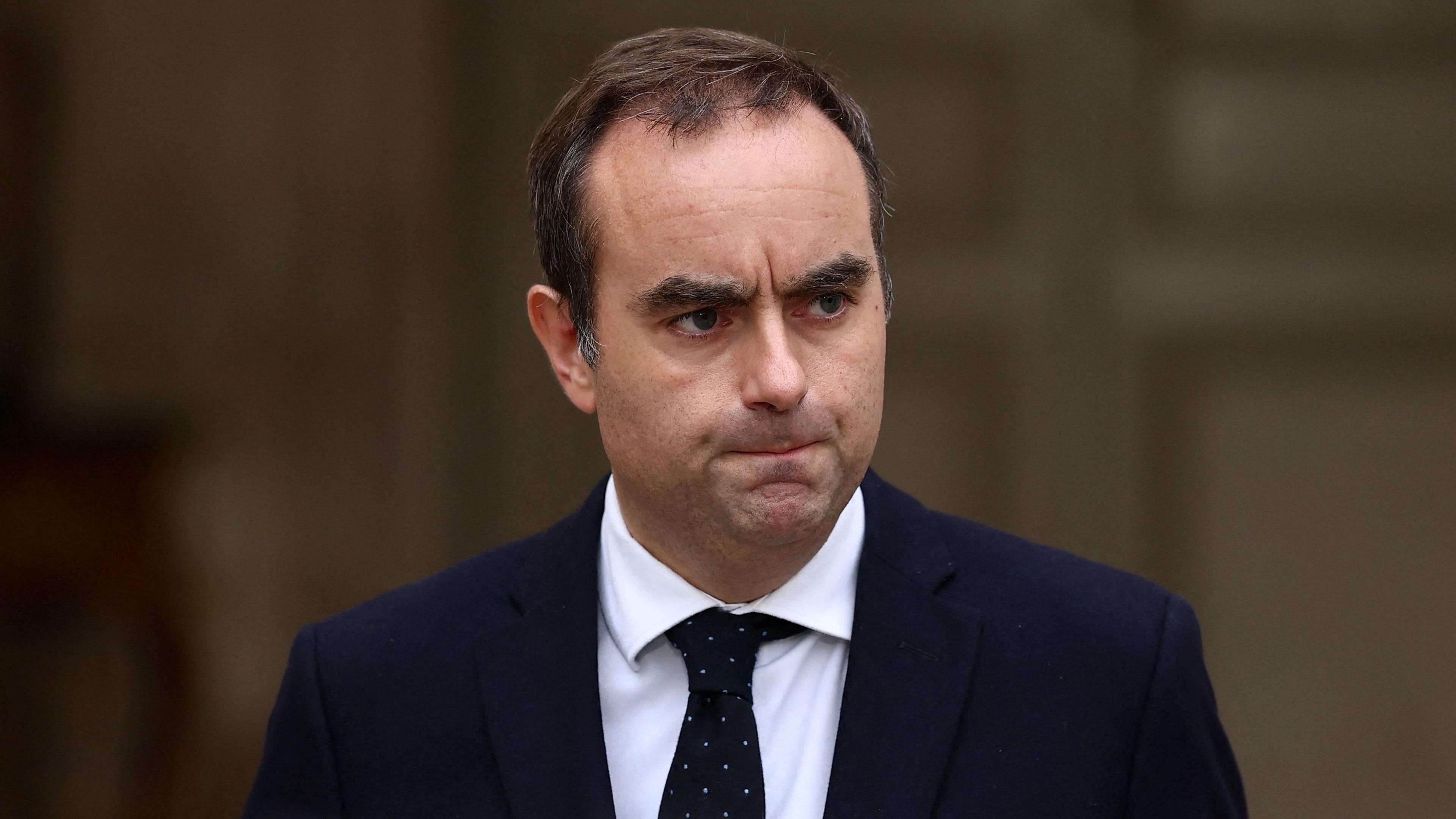 French Students Block Schools – PM Urges Calm After 164 Arrests