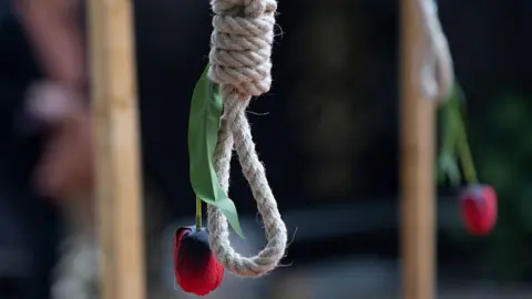 UN Experts Alarmed by Iran's Surge in Executions
