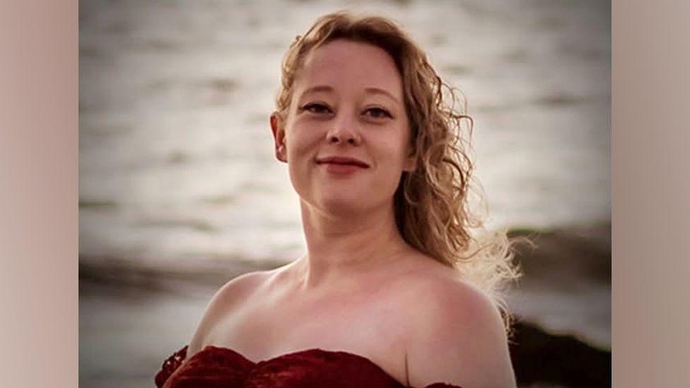 Family Files Lawsuits After ICE Agent Shoots Renee Good in Minneapolis